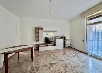 Two-room apartment Via Pietro Custodi, Novara - photo 3