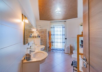 Three-room apartment Via della Rocca, Cuneo - photo 9