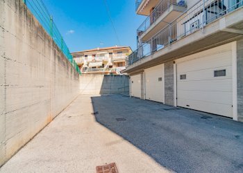Three-room apartment Via della Rocca, Cuneo - photo 16