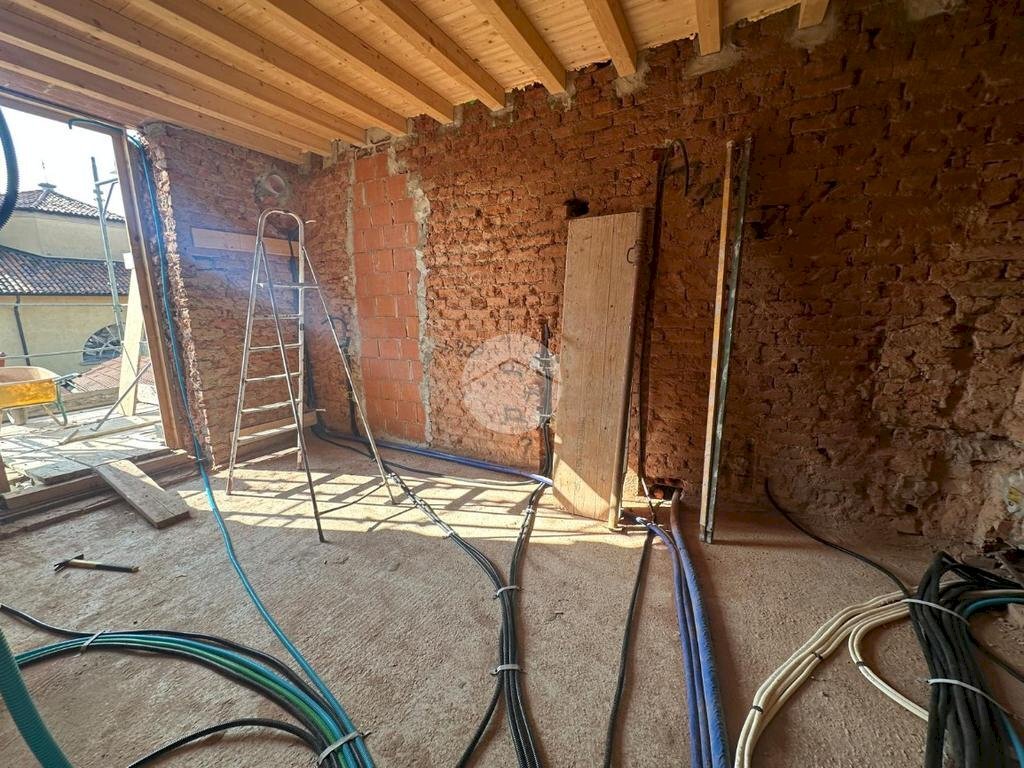 Four-room apartment Via S. Zenone, Cambiago - photo 3