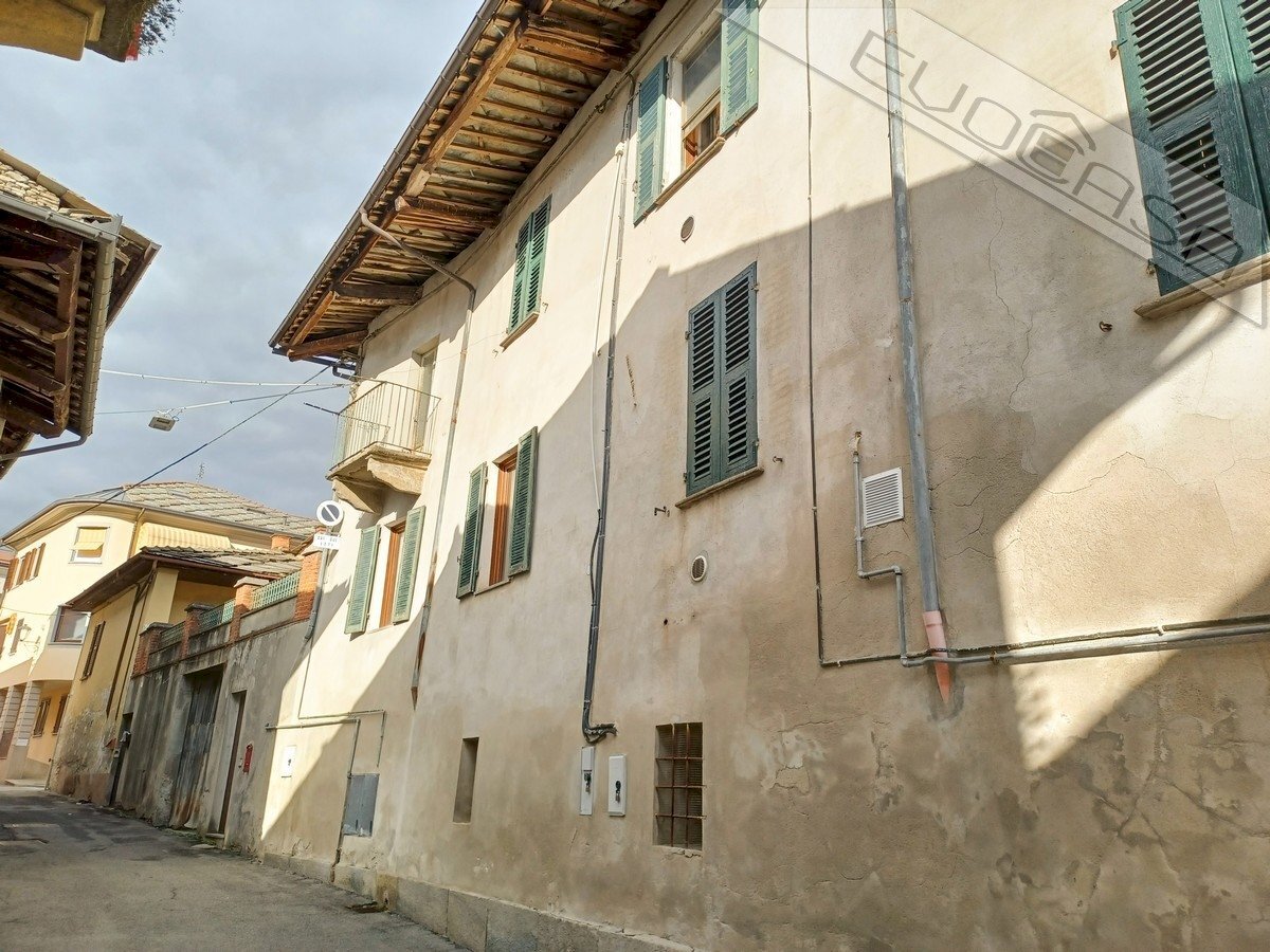 Three-room apartment via Beneficio 1, Barge - photo 1