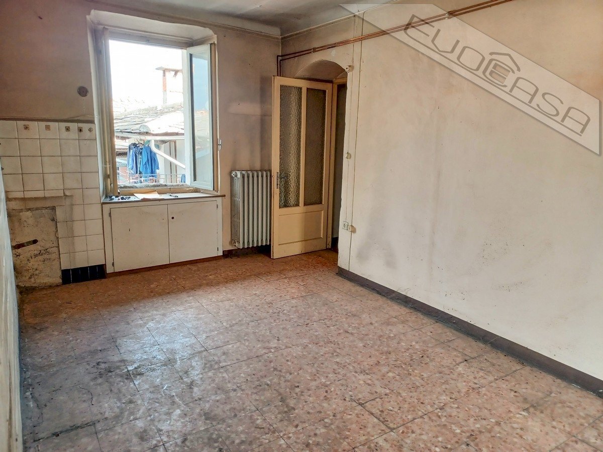 Three-room apartment via Beneficio 1, Barge - photo 3