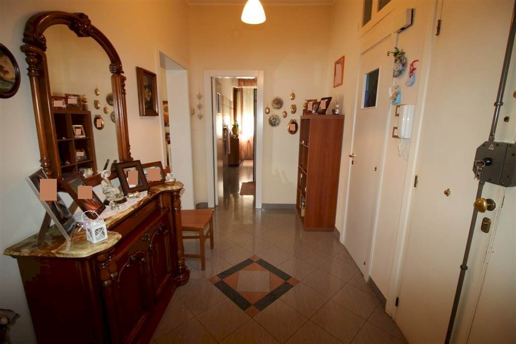 Three-room apartment Via Cesare Battisti, Martina Franca - photo 2