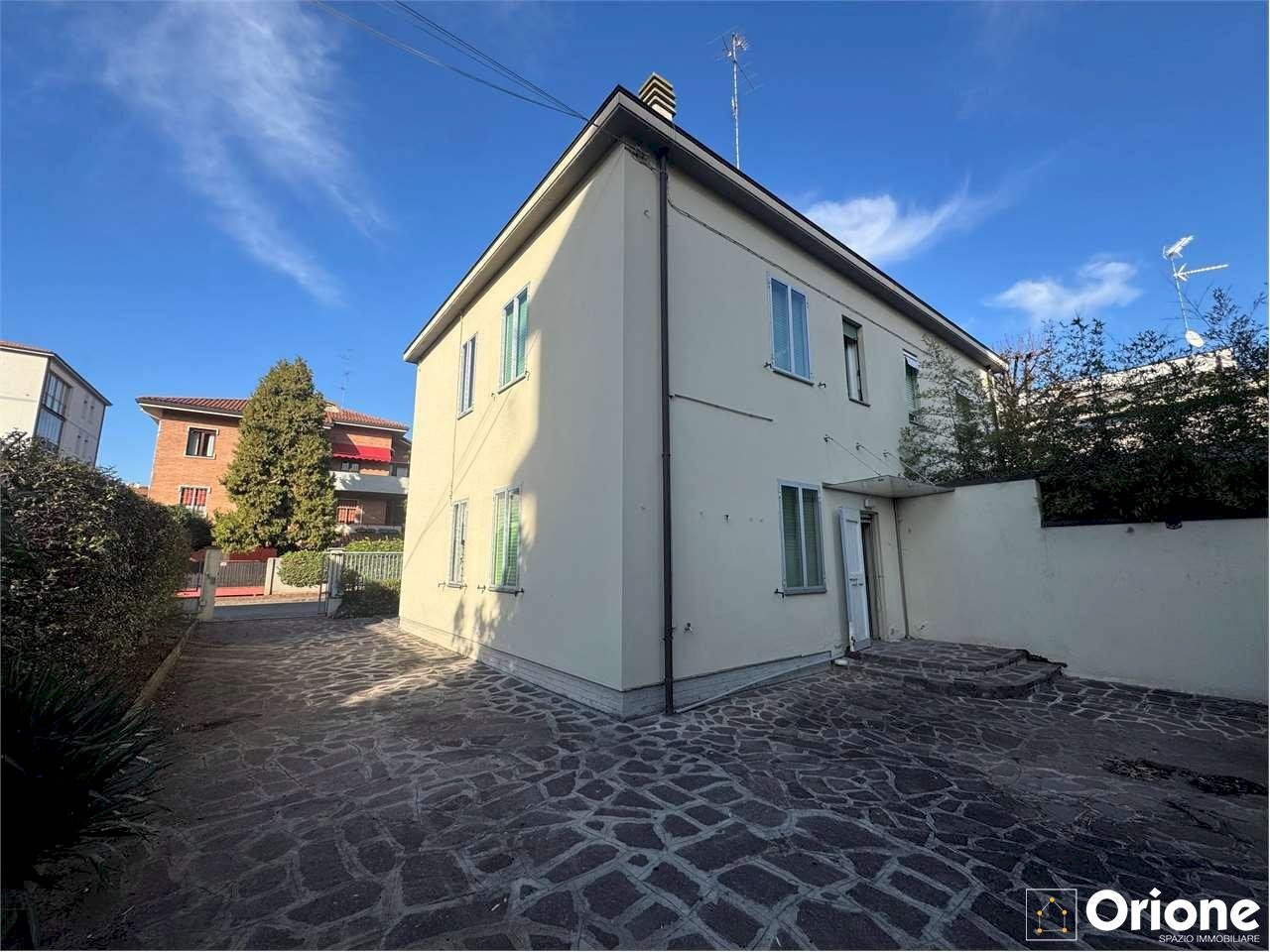 Porzione di casa Modena - foto 2