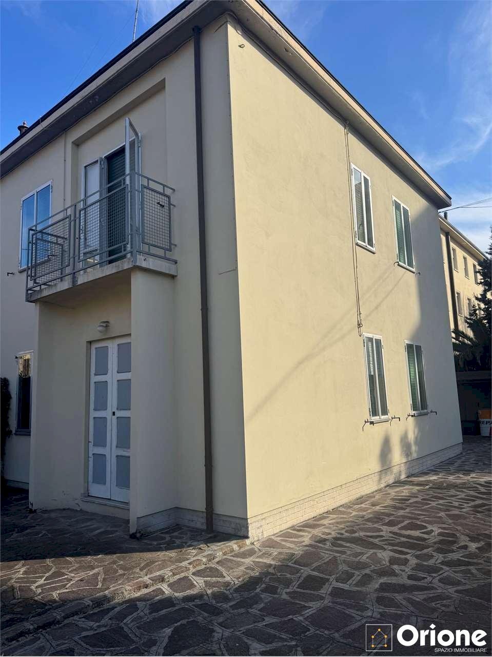 Porzione di casa Modena - foto 3