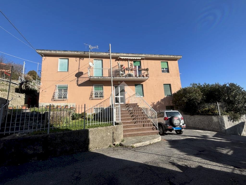 Four-room apartment Via di Pino, Genova (neighborhood Molassana) - photo 2