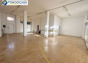 Foto 1 - Locale Commerciale Via Spotorno, Albisola Superiore - foto 1