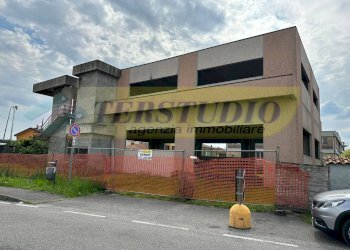 Foto 3 - Capannone via Enrico Fermi
 
5, Suisio - foto 3