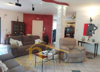 Foto 6 - Casa indipendente via Leonardo Petruzzi, Città Sant'Angelo - foto 6