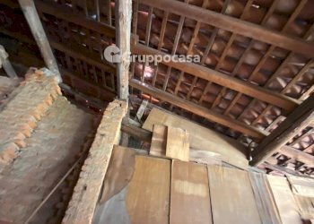 Foto 16 - Rustico via volta
 
56, Magenta - foto 16