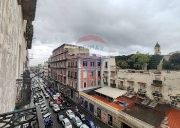 Edificio all\'aperto - Appartamento Via Cesare Rosaroll
 
190, Napoli - foto 2