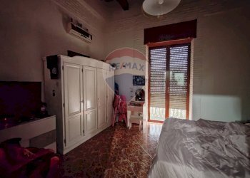 Camera / camera da letto - Appartamento Via Cesare Rosaroll
 
190, Napoli - foto 26