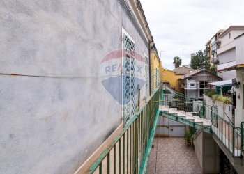 Balcone - Casa semi indipendente Via Vitaliti
 
41, Catania - foto 23