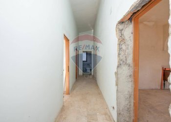 Hall / corridoio - Villa Via Gela
 
78, Caltagirone - foto 32