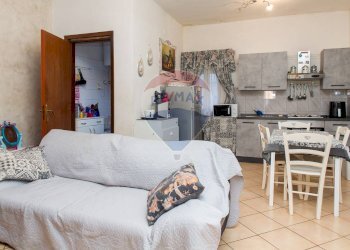 Sala da pranzo - Bilocale Via Lenin
 
109, Misterbianco - foto 2