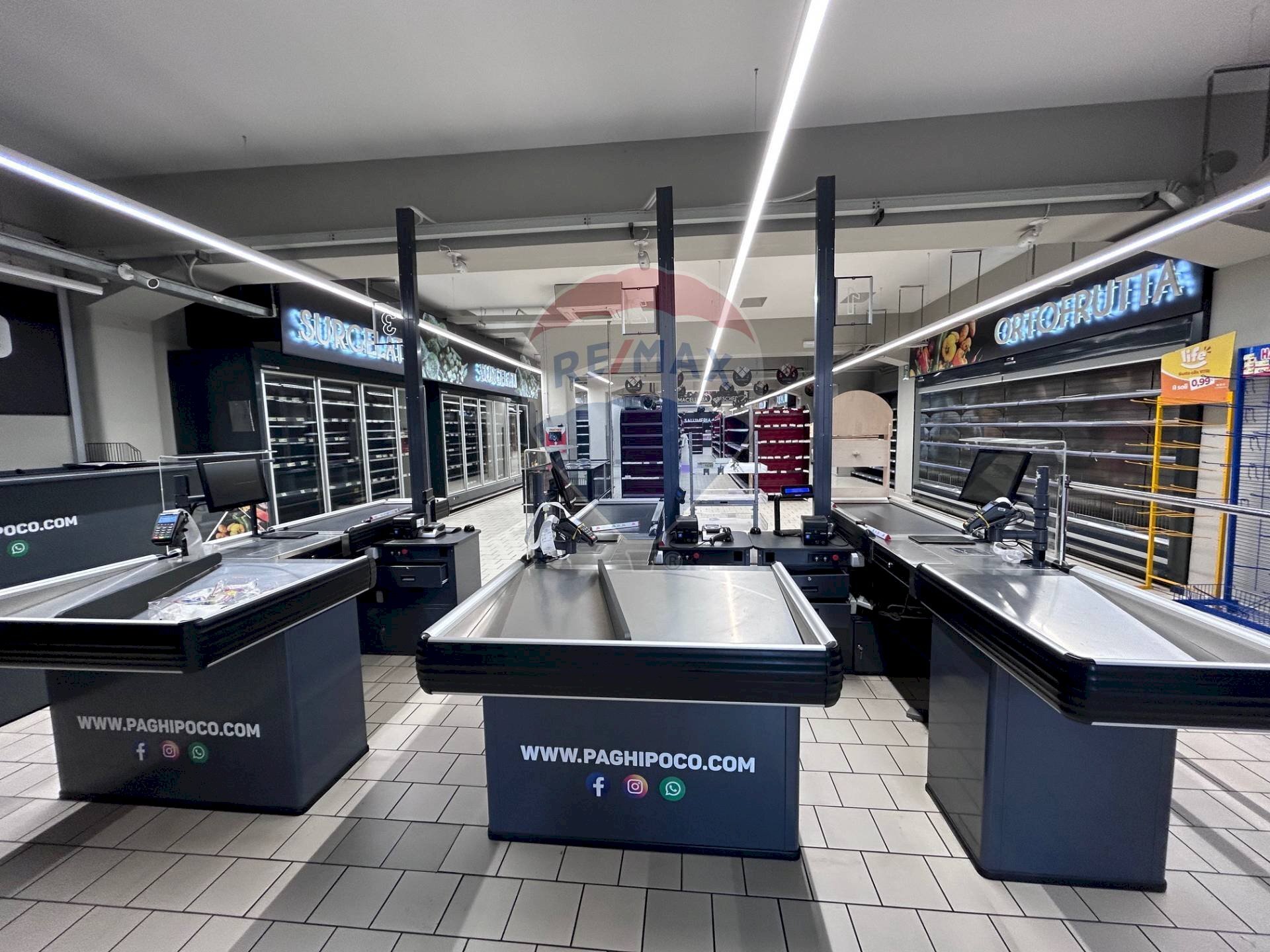 Palestra - Locale Commerciale Via Siena
 
16, Catania - foto 1