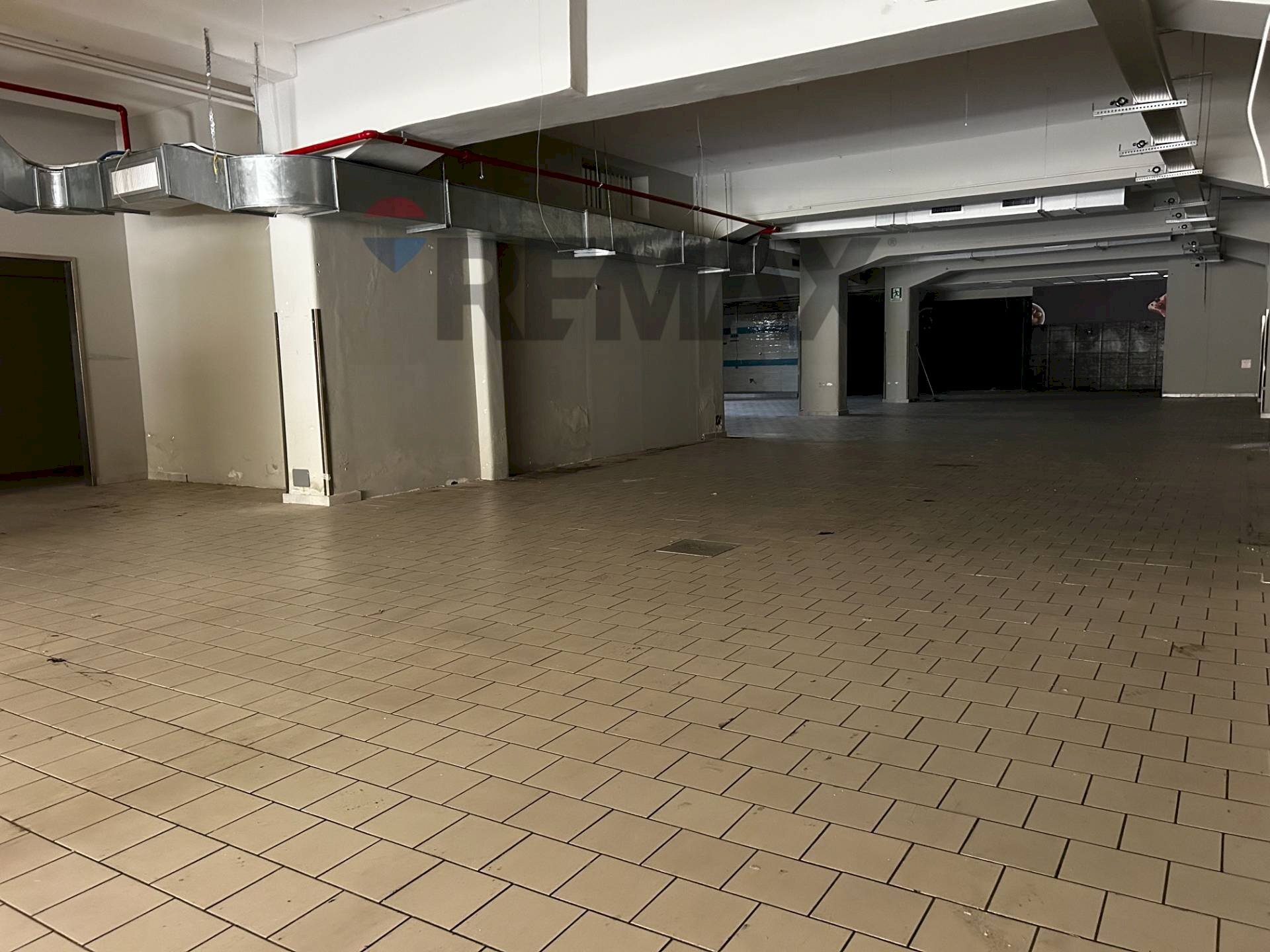 Parcheggio - Commercial Premises Via Siena
 
16, Catania - photo 1