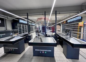 Palestra - Locale Commerciale Via Siena
 
16, Catania - foto 1