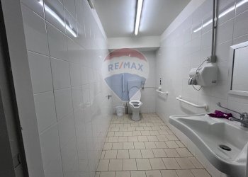 Bagno - Locale Commerciale Via Siena
 
16, Catania - foto 18