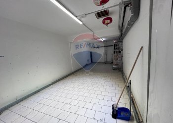 Parcheggio - Locale Commerciale Via Siena
 
16, Catania - foto 19