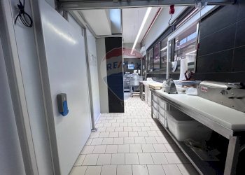 Cucina - Locale Commerciale Via Siena
 
16, Catania - foto 21