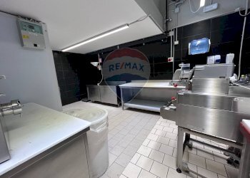 Cucina - Locale Commerciale Via Siena
 
16, Catania - foto 23