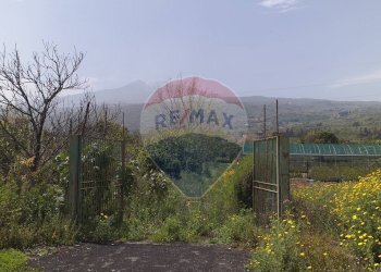 Vista delle montagne - Terreno agricolo via civi
 
snc, Fiumefreddo di Sicilia - foto 12