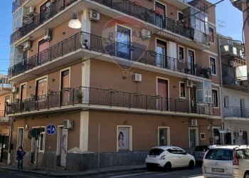 Edificio all\'aperto - Trilocale via delle terme
 
40, Misterbianco - foto 1