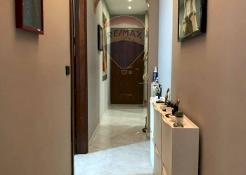 Hall / corridoio - Trilocale via delle terme
 
40, Misterbianco - foto 11