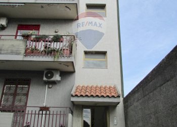 Edificio all\'aperto - Trilocale via santa maria la stella
 
25, Aci Sant'Antonio - foto 12