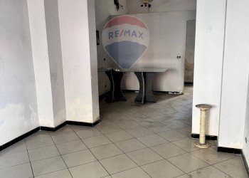 Stanza vuota - Negozio via etna
 
43/a, San Giovanni la Punta - foto 6