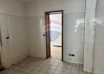 Stanza vuota - Negozio via etna
 
43/a, San Giovanni la Punta - foto 10