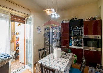 Sala da pranzo - Quadrilocale Via Caduti del Lavoro
 
2, Gravina di Catania - foto 16