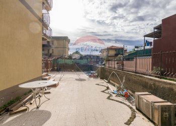 Terrazza - Quadrilocale Via Caduti del Lavoro
 
2, Gravina di Catania - foto 28