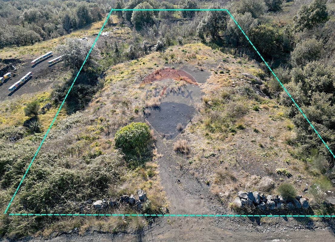 Vista delle montagne - Terreno agricolo Via Bosco
 
snc, Zafferana Etnea - foto 2