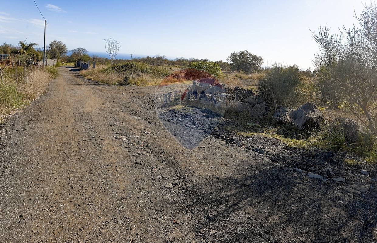 Vista delle montagne - Terreno agricolo Via Bosco
 
snc, Zafferana Etnea - foto 3