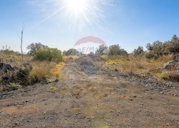 Vista delle montagne - Terreno agricolo Via Bosco
 
snc, Zafferana Etnea - foto 5