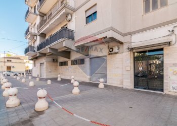 Edificio all\'aperto - Appartamento Via Cavallaro
 
2, Catania - foto 1
