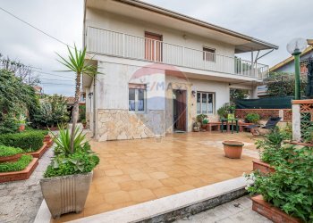 Casa all\'aperto - Villa Villaggio Gelsari
 
snc, Augusta - foto 1