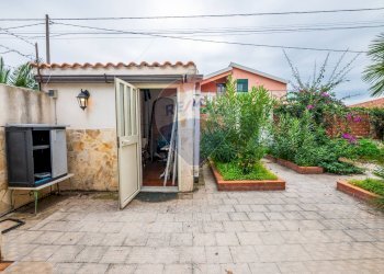 Casa all\'aperto - Villa Villaggio Gelsari
 
snc, Augusta - foto 17