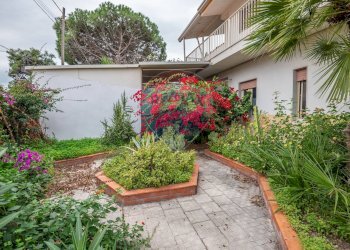 Giardino - Villa Villaggio Gelsari
 
snc, Augusta - foto 18