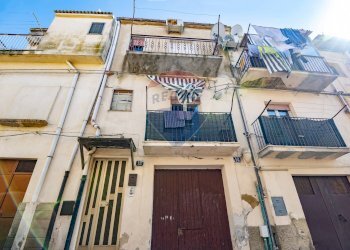Edificio all\'aperto - Casa indipendente Via Valentino
 
18, Caltagirone - foto 17
