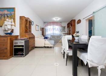 Sala da pranzo - Trilocale Via Don Giuseppe Locatelli
 
6, Roncello - foto 3