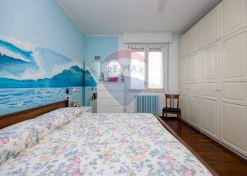 Camera / camera da letto - Trilocale Via Don Giuseppe Locatelli
 
6, Roncello - foto 13