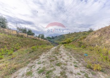 Vista delle montagne - Terreno edificabile VIA VALLE CHIARA, Mentana - foto 15
