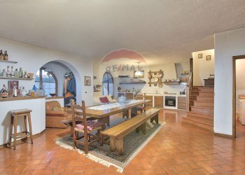 Sala da pranzo - Villa VIA TORRICELLA
 
199, Monte San Savino - foto 21