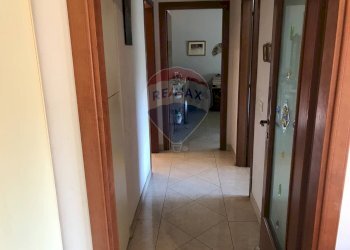 Hall / corridoio - Trilocale via Cesare Pavese
 
9, Castelfiorentino - foto 12