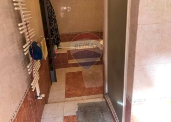 Bagno - Trilocale via Cesare Pavese
 
9, Castelfiorentino - foto 23