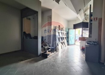 piano terra ingresso - Locale Commerciale via Francesco Cilea
28, Empoli - foto 7