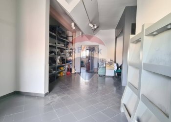 ingresso - Locale Commerciale via Francesco Cilea
28, Empoli - foto 13